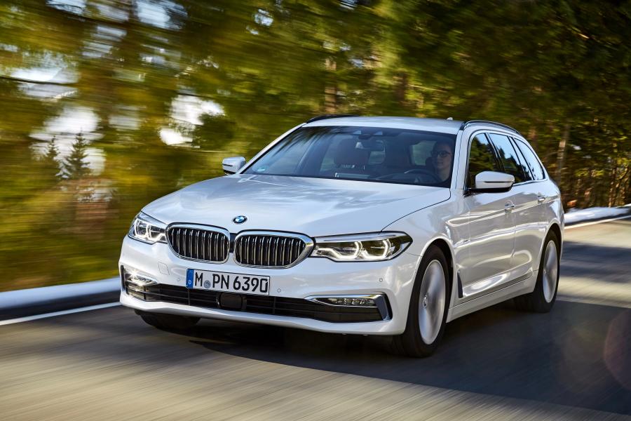  BMW 520d Touring Luxury Line 2017 года  (WW) (фото 5 из 40)